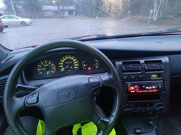 Toyota Carina E Riihimäki - valokuva 7