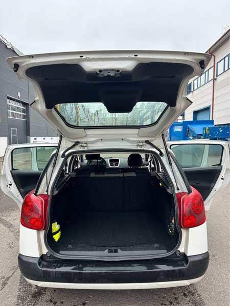 Peugeot 207 Эспоо - изображение 5