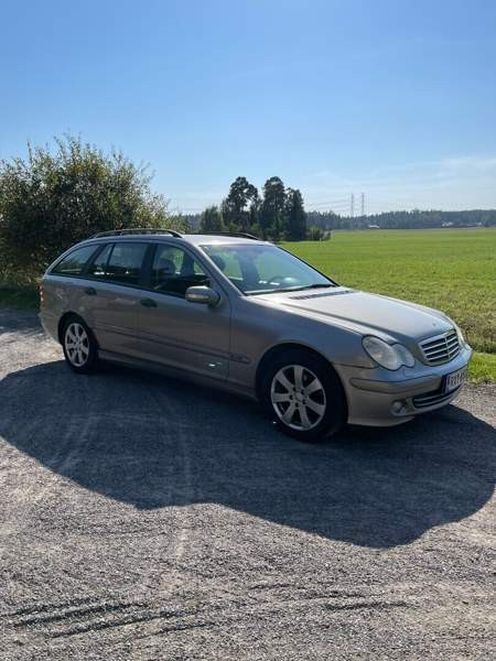 Mercedes-Benz C Lieto - valokuva 1