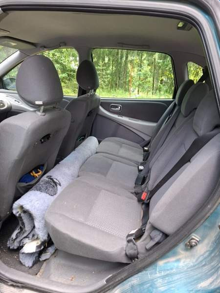 Nissan Almera Tino Vihti - photo 5