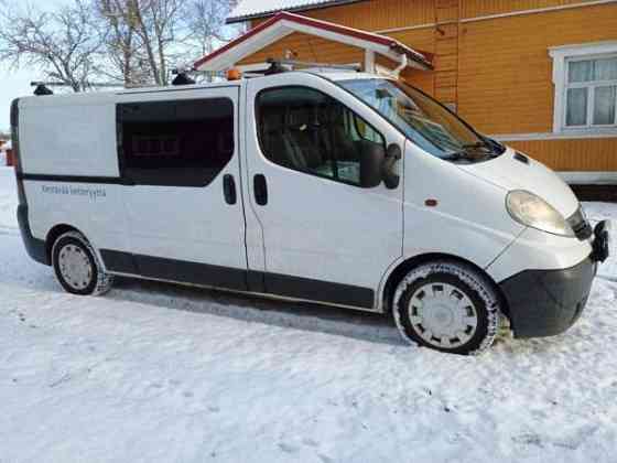Opel Vivaro Миккели