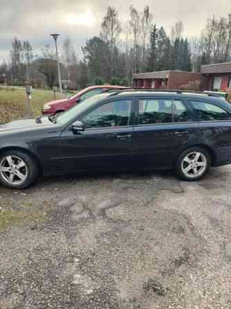 Mercedes-Benz 220 Pertunmaa