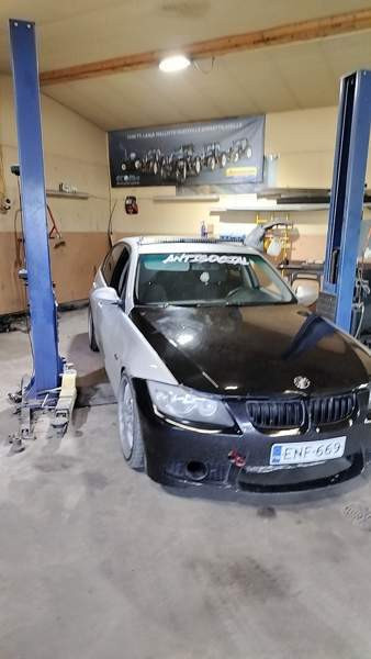 BMW 320 Alavieska - photo 1