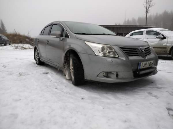 Toyota Avensis Kiuruvesi - valokuva 1