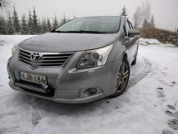 Toyota Avensis Kiuruvesi - valokuva 4