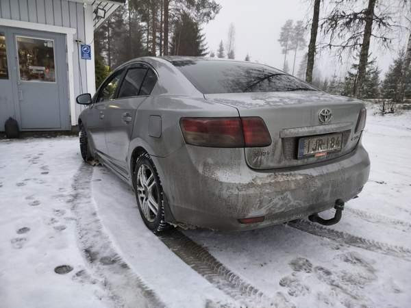 Toyota Avensis Kiuruvesi - valokuva 5