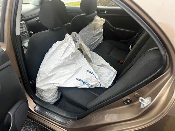 Toyota Avensis Kempele - valokuva 8