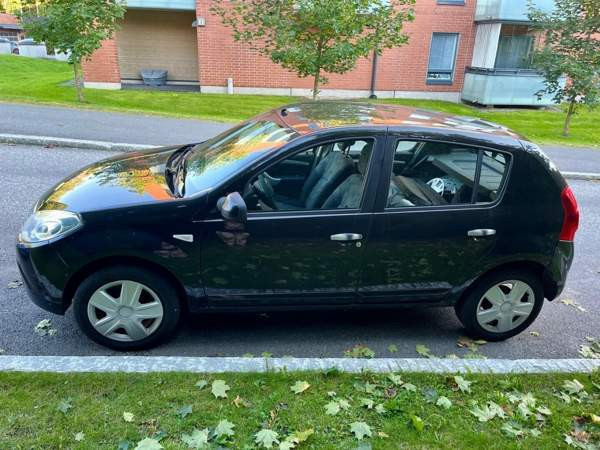 Dacia Sandero Tampere - valokuva 1