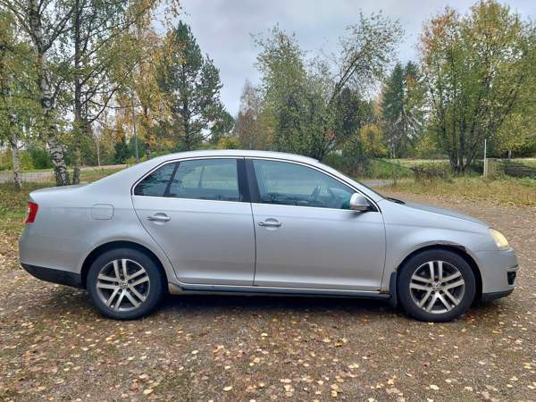 Volkswagen Jetta Рованиеми - изображение 4