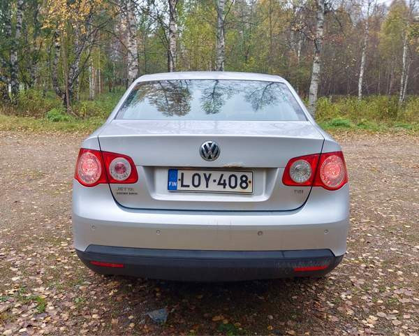 Volkswagen Jetta Рованиеми - изображение 6