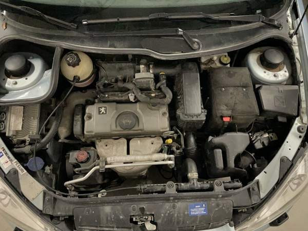 Peugeot 206 Espoo - valokuva 8