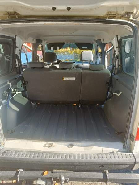 Ford Tourneo Connect Burshtyn - valokuva 6