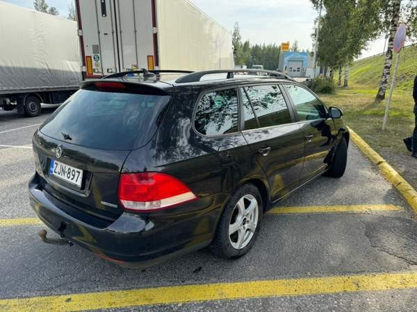 Volkswagen Golf Vantaa - valokuva 3