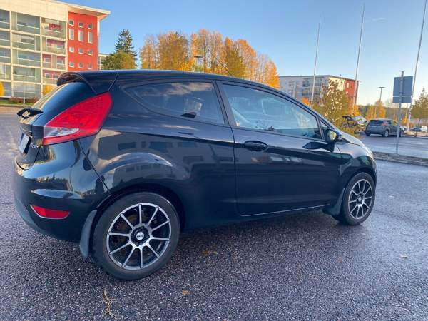 Ford Fiesta Нурмиярви - изображение 5