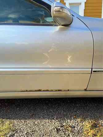 Mercedes-Benz E Raahe