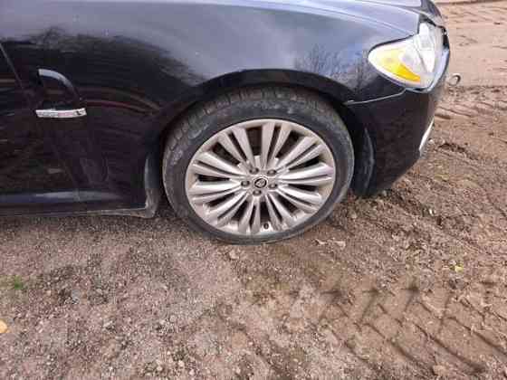 Jaguar XF Коувола