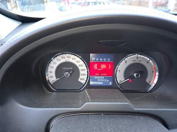 Jaguar XF Коувола - изображение 8