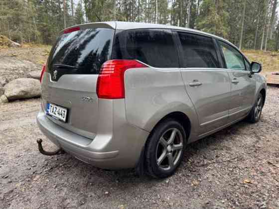 Peugeot 5008 Luga