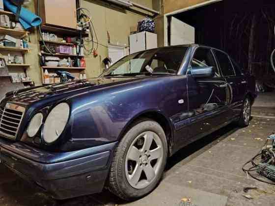 Mercedes-Benz E Asikkala