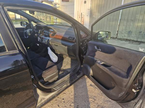 Honda FR-V Kempele - valokuva 4