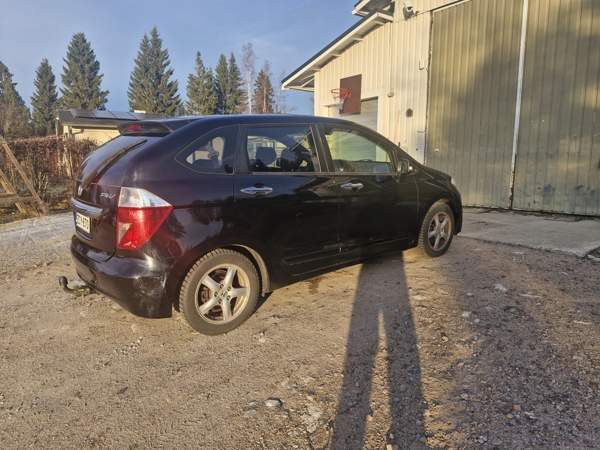 Honda FR-V Kempele - valokuva 7