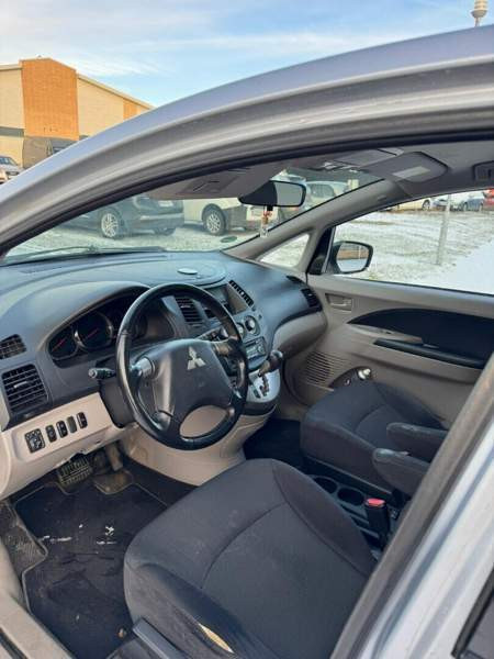 Mitsubishi Grandis Oulu - photo 7