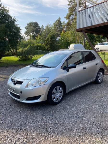 Toyota Auris Hamina - valokuva 1
