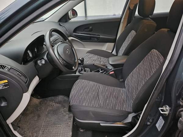 Kia Ceed Vantaa - valokuva 7