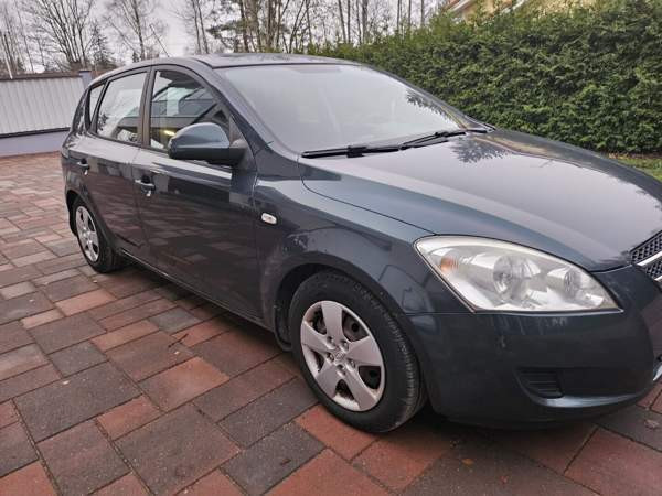 Kia Ceed Vantaa - valokuva 6