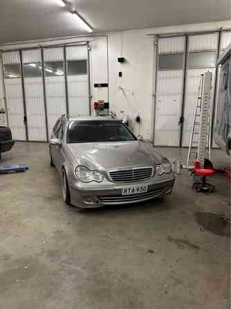 Mercedes-Benz C Alavieska