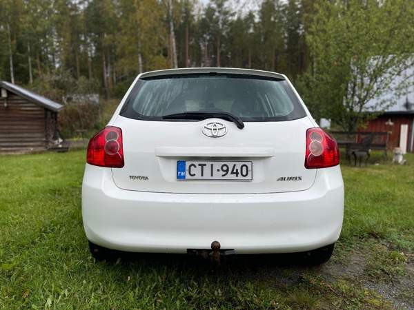 Toyota Auris Mäntyharju - valokuva 4