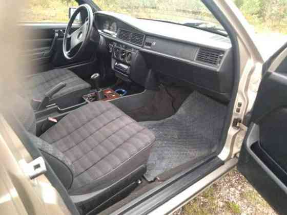 Mercedes-Benz 190 Toivakka