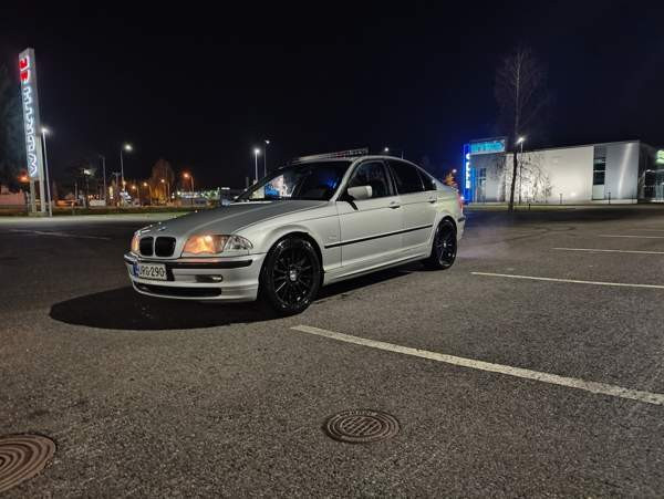 BMW 323 Хювинкяя - изображение 1