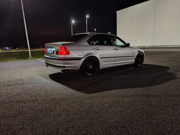 BMW 323 Хювинкяя - изображение 3