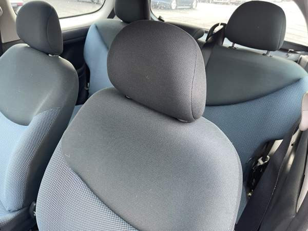 Toyota Yaris Lempaeaelae – foto 8