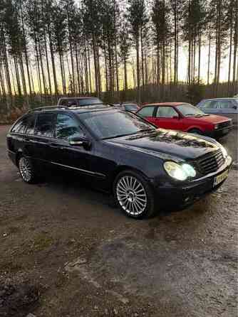 Mercedes-Benz C Rautalampi