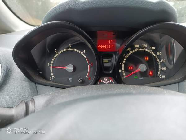 Ford Fiesta Naantali - valokuva 5