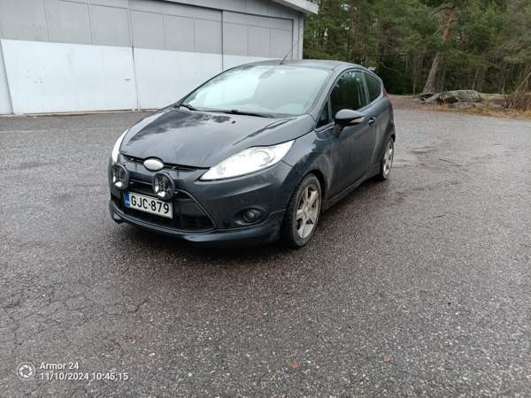 Ford Fiesta Naantali - valokuva 1