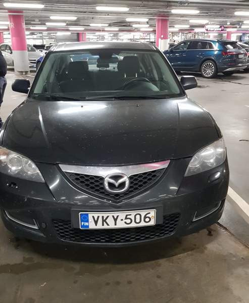 Mazda 3 Espoo - valokuva 3