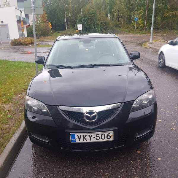 Mazda 3 Espoo - valokuva 1