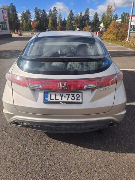 Honda Civic Joensuu - valokuva 3