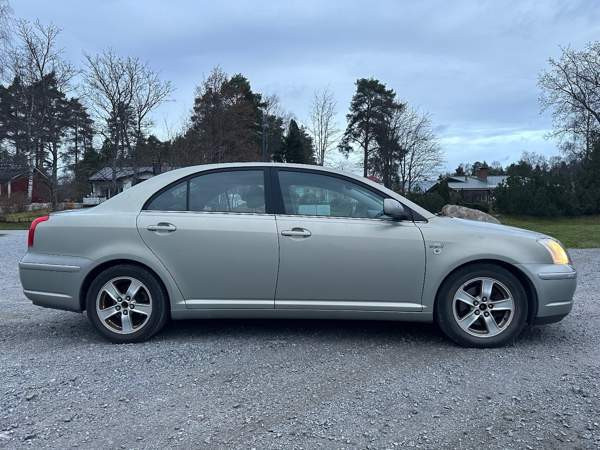 Toyota Avensis Jakobstad – foto 5