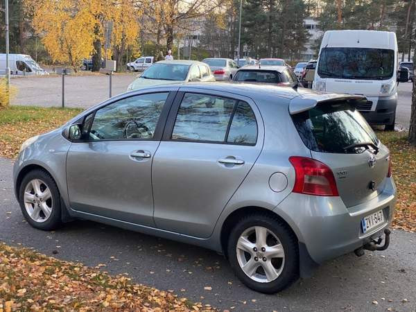 Toyota Yaris Helsinki - photo 1
