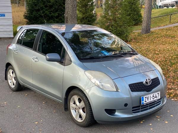 Toyota Yaris Helsinki - photo 3