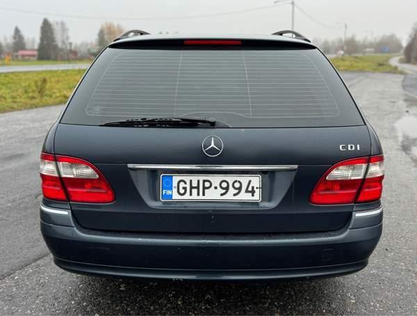 Mercedes-Benz E Торнио - изображение 4