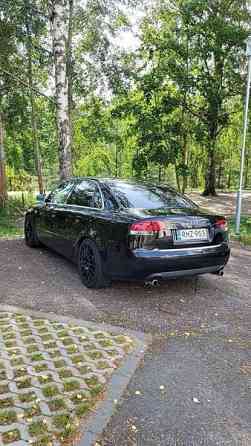 Audi A4 Jaervenpaeae