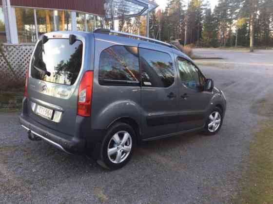 Citroen Berlingo Якобстад