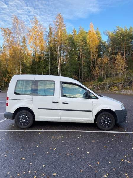 Volkswagen Caddy Лохья - изображение 4