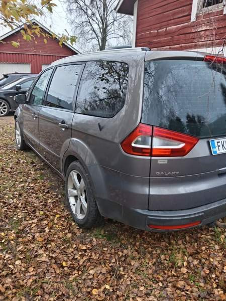 Ford Galaxy Tyrnävä - photo 4