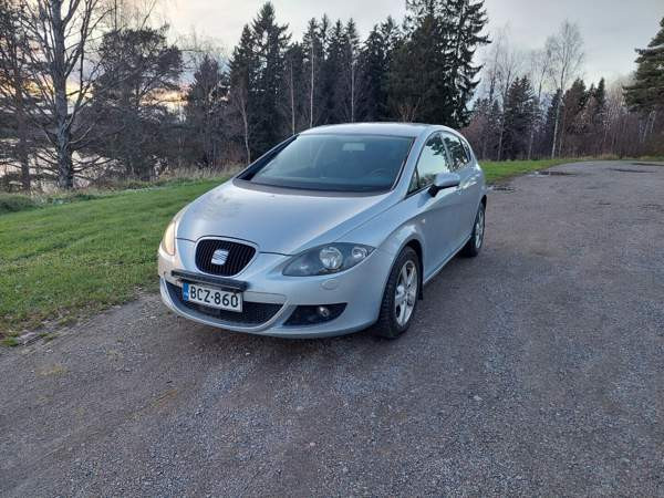 Seat Leon Sastamala - valokuva 2